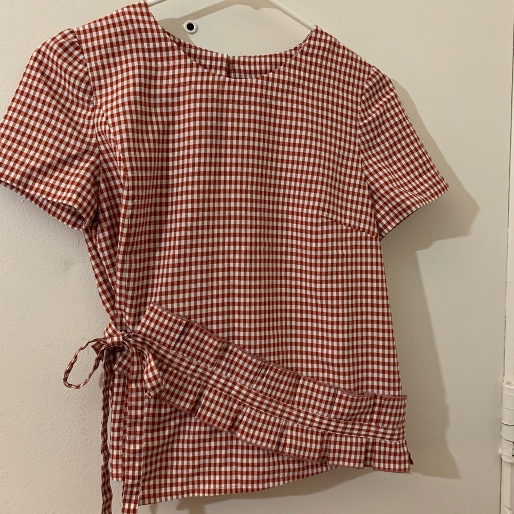 Women’s Roro Sheep Gingham Checkered Top - Red and white size extra small